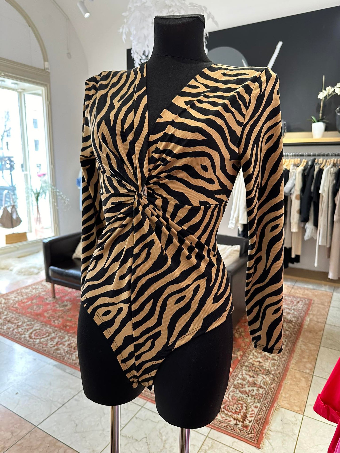 Zebra mintás body