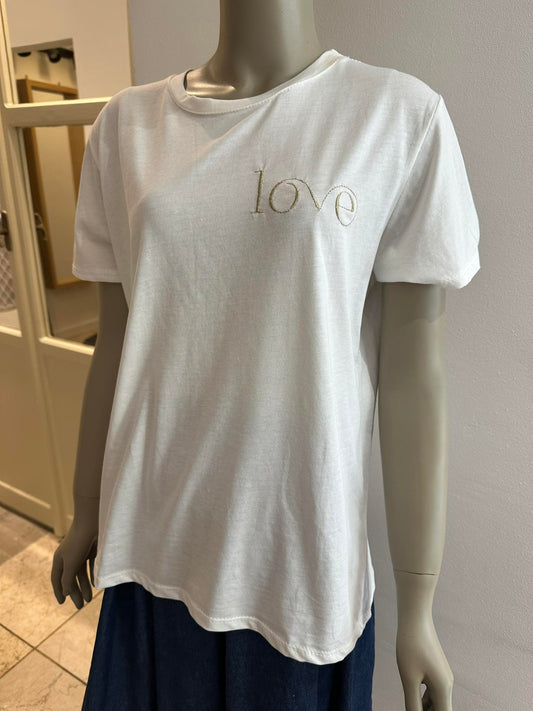 "LOVE" feliratú póló